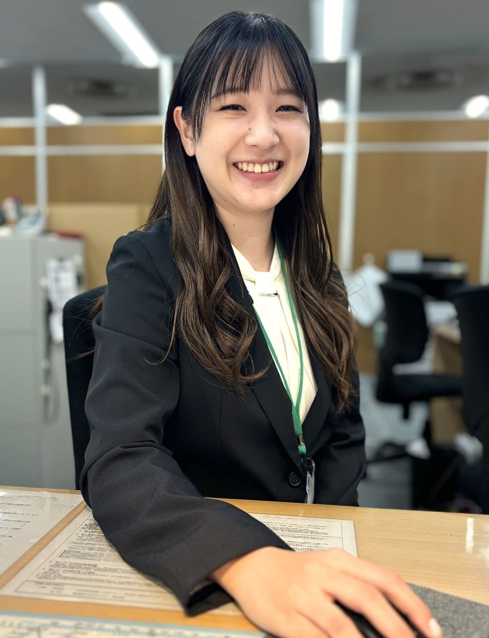 柳原社員
